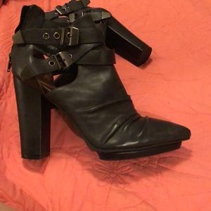 Jeffrey Campbell  Black leather boots💝💝